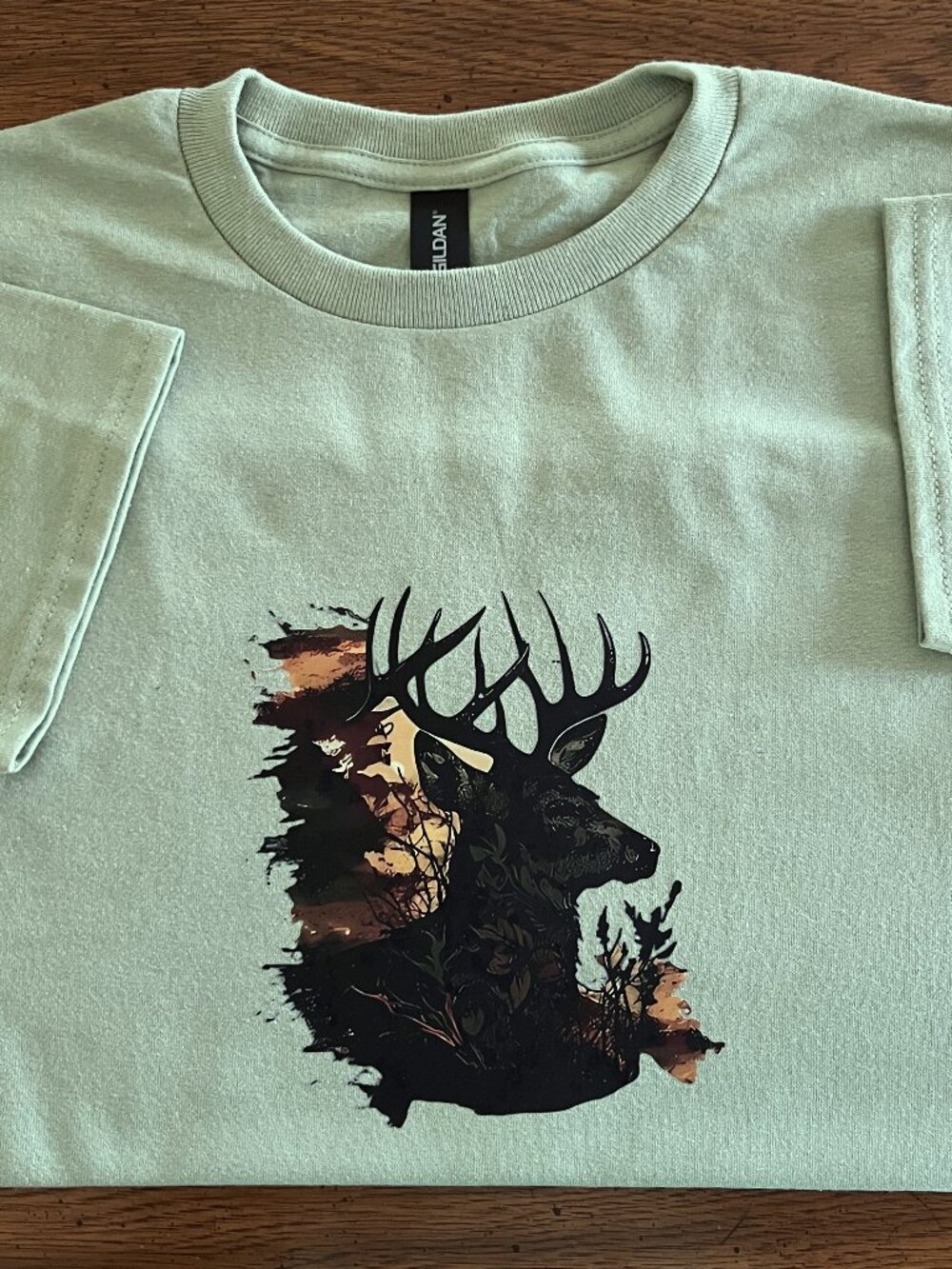 Deer Sage T-shirt Size: Large Youth